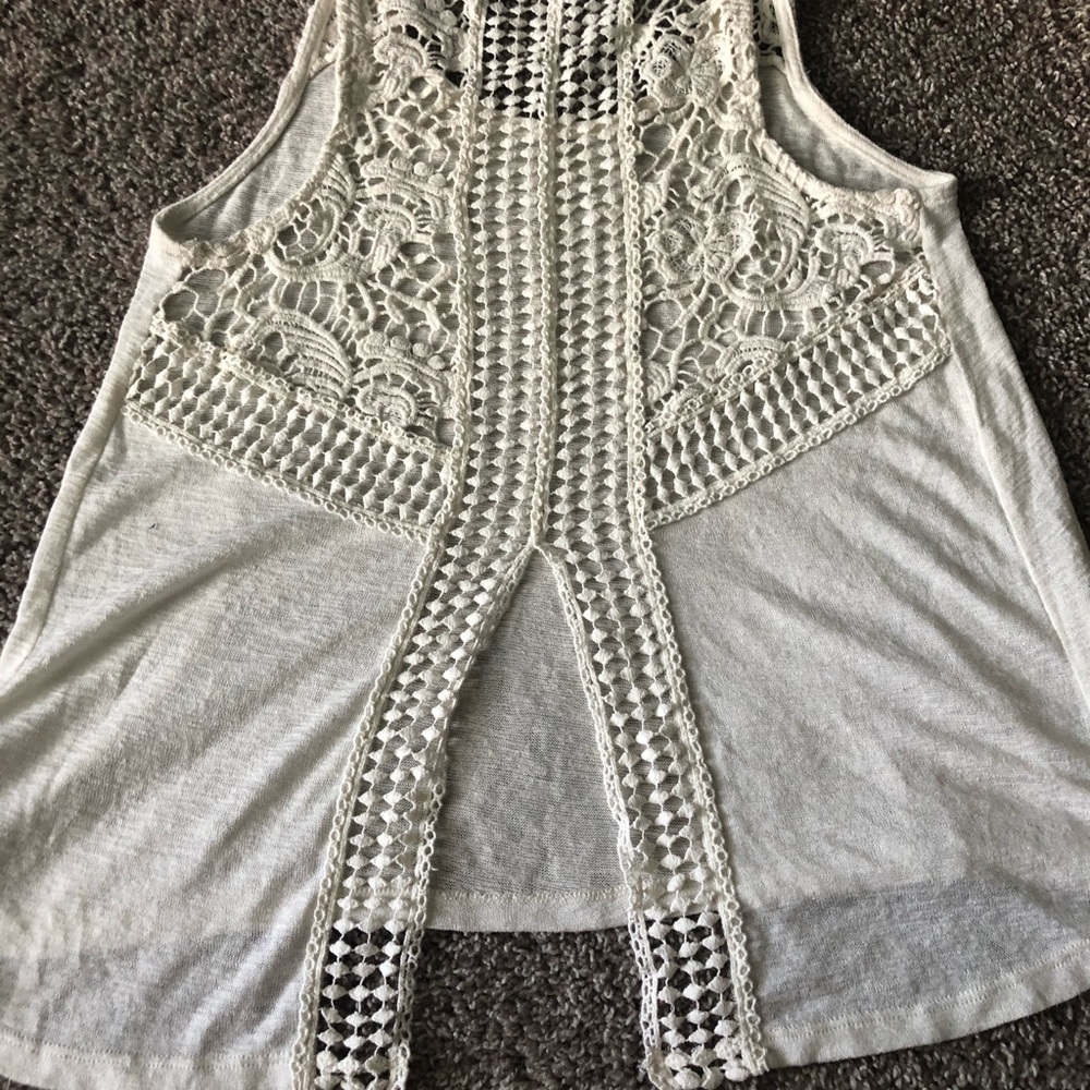 Cream tank - Picture 2 of 3